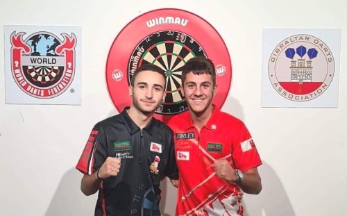 Craig Galliano and Justin Hewitt jet off to the World Cup of Darts